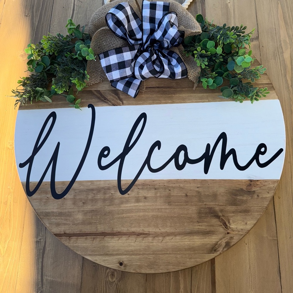 Wood round sign
